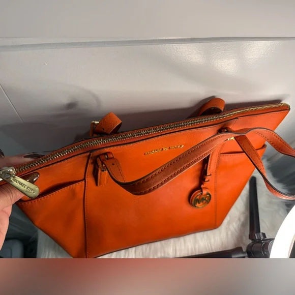 Michael Kors Bold Orange Charlotte Tote And Wallet - Picture 6 of 16
